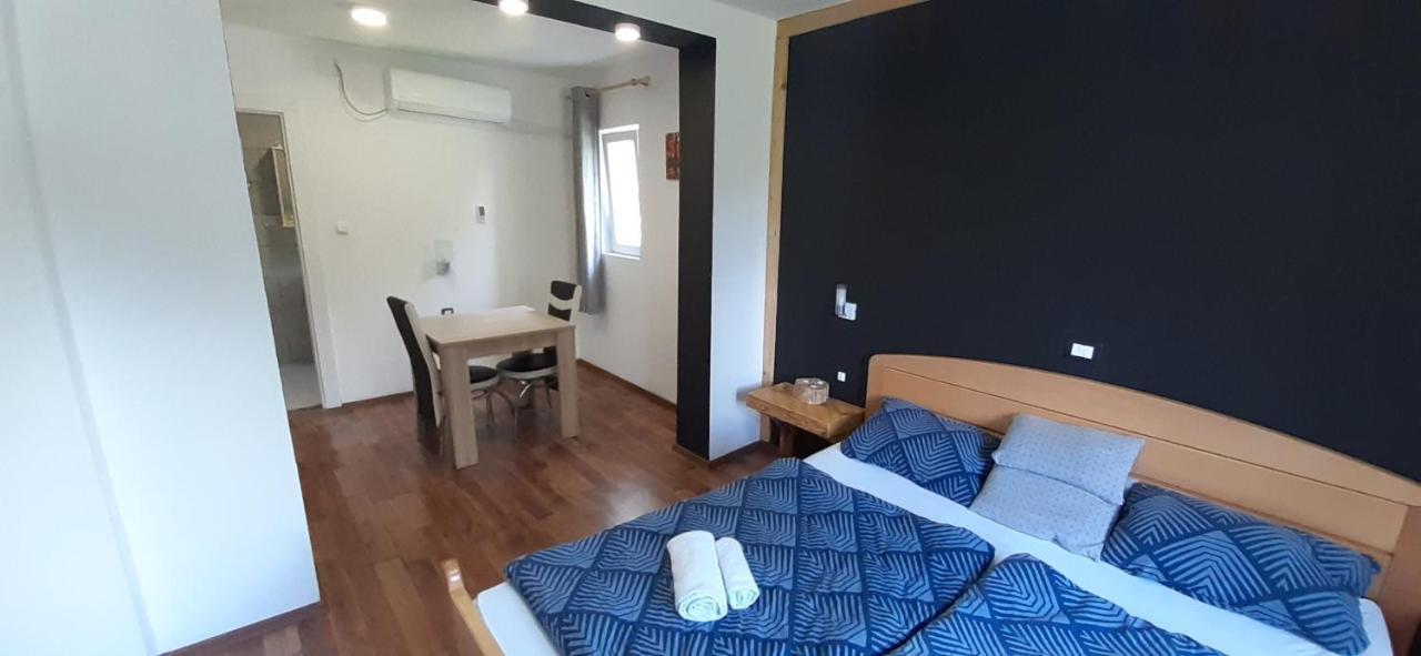 פליטויקה סלו Country House Plitvice מראה חיצוני תמונה
